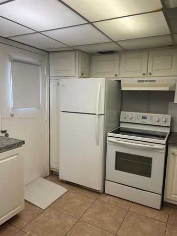 20111 NE 27th Ct K217, Aventura, FL 33180