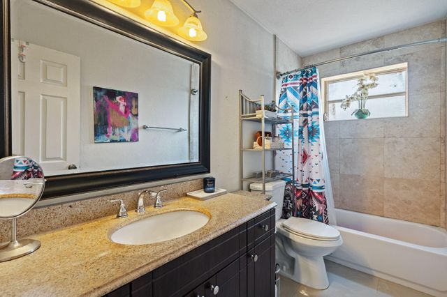 4921 Jackson Street, Hollywood, FL 33021