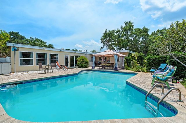 4921 Jackson Street, Hollywood, FL 33021