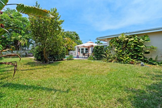 4921 Jackson Street, Hollywood, FL 33021