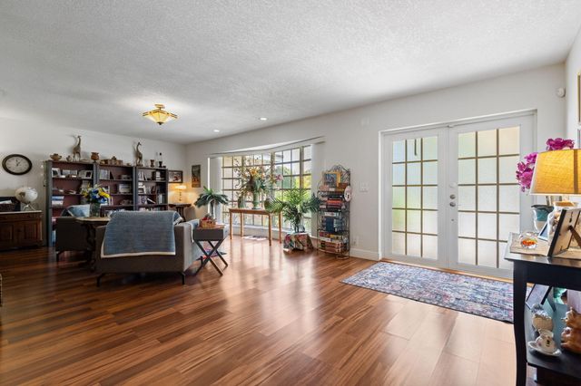 4921 Jackson Street, Hollywood, FL 33021