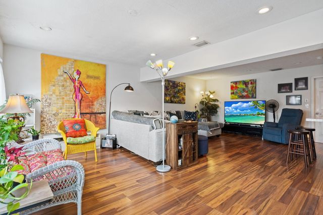 4921 Jackson Street, Hollywood, FL 33021