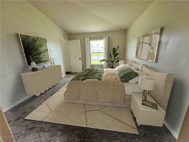 9124 Aegean CIR, Lehigh Acres, FL 33936