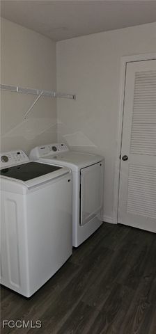 9124 Aegean CIR, Lehigh Acres, FL 33936