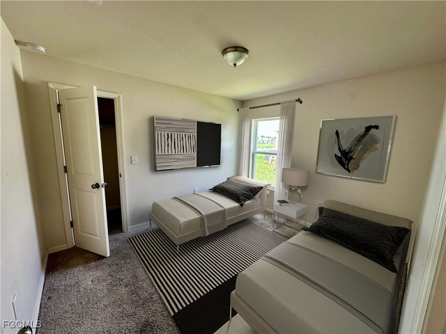 9124 Aegean CIR, Lehigh Acres, FL 33936