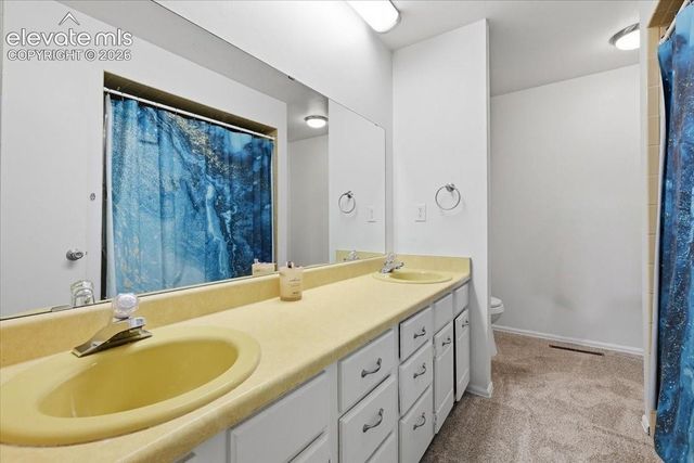 724-726 Pioneer Lane, Colorado Springs, CO 80904