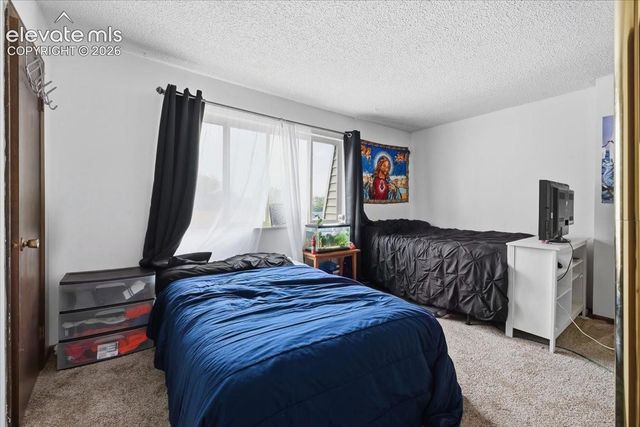 724-726 Pioneer Lane, Colorado Springs, CO 80904