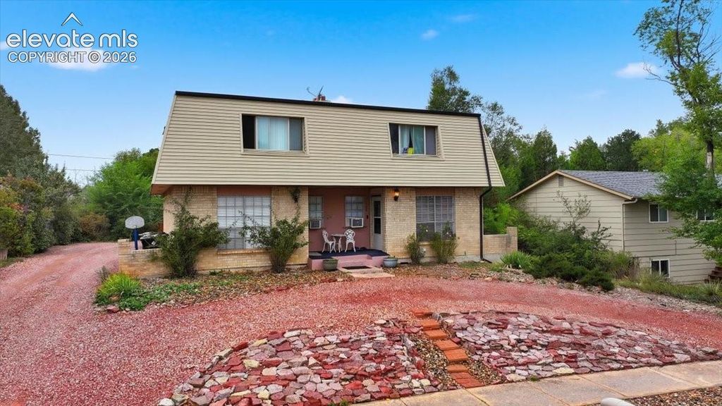 724-726 Pioneer Lane, Colorado Springs, CO 80904 — photo 5