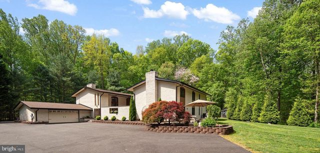 7506 JUMPING HORSE LN, Fairfax Station, VA 22039