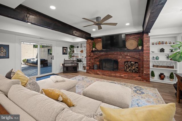 7506 JUMPING HORSE LN, Fairfax Station, VA 22039