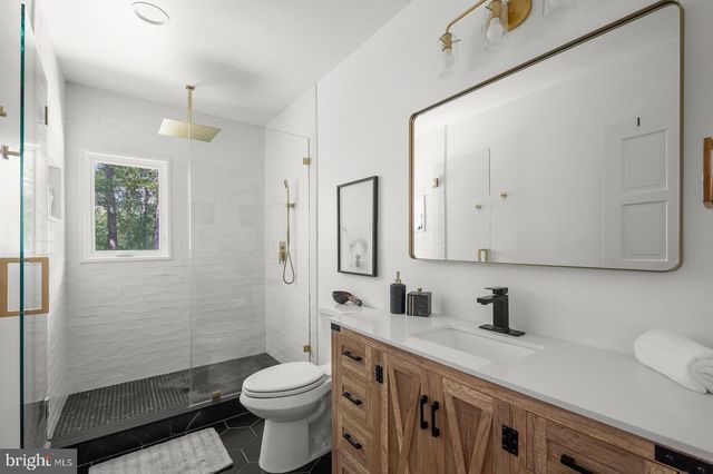 7506 JUMPING HORSE LN, Fairfax Station, VA 22039
