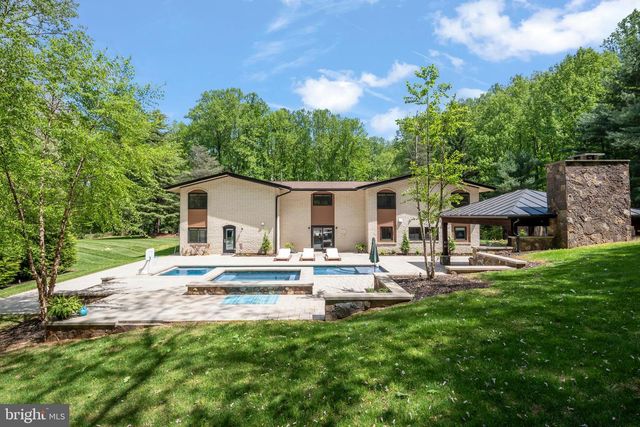 7506 JUMPING HORSE LN, Fairfax Station, VA 22039