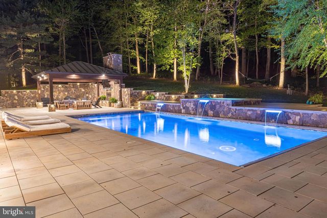 7506 JUMPING HORSE LN, Fairfax Station, VA 22039