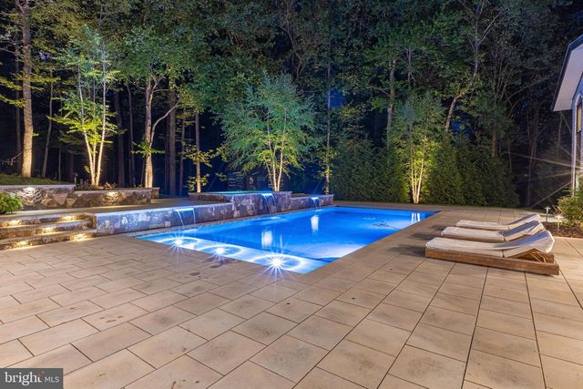 7506 JUMPING HORSE LN, Fairfax Station, VA 22039