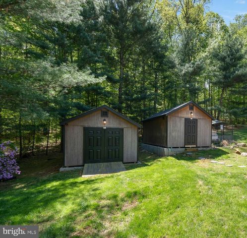 7506 JUMPING HORSE LN, Fairfax Station, VA 22039