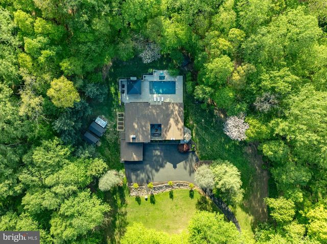 7506 JUMPING HORSE LN, Fairfax Station, VA 22039