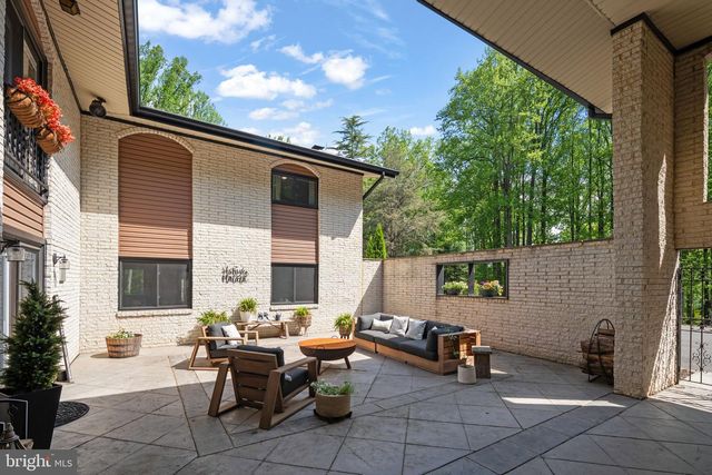 7506 JUMPING HORSE LN, Fairfax Station, VA 22039