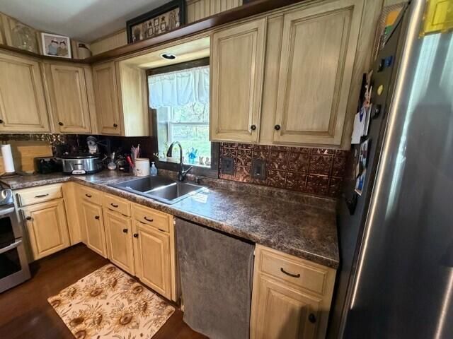 570 Crestrose Court, Howard, OH 43028