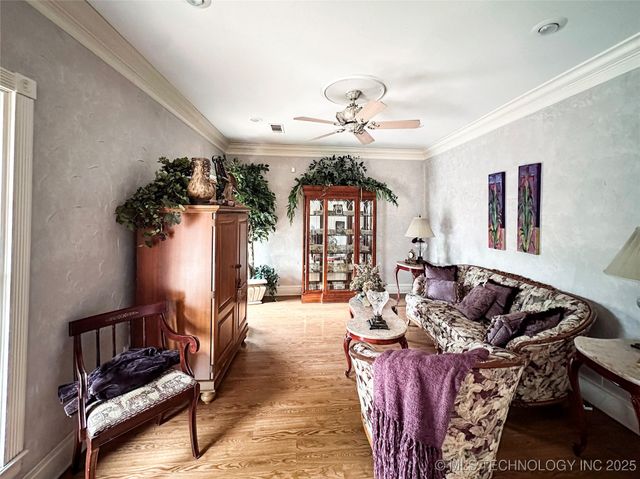 907 Briarwood Place, Durant, OK 74701