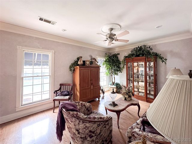 907 Briarwood Place, Durant, OK 74701
