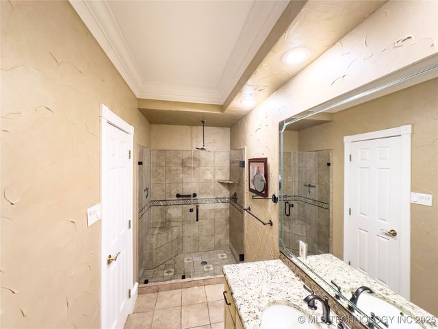 907 Briarwood Place, Durant, OK 74701