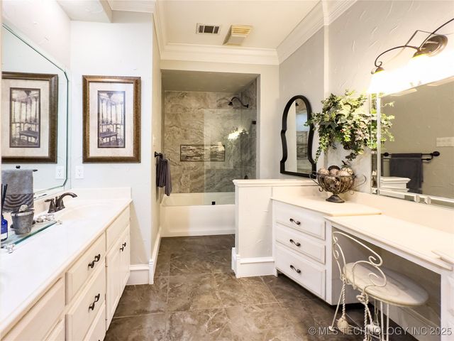 907 Briarwood Place, Durant, OK 74701