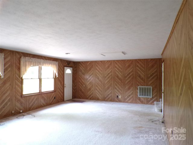78 Mountain View Estate Road, Hendersonville, NC 28739