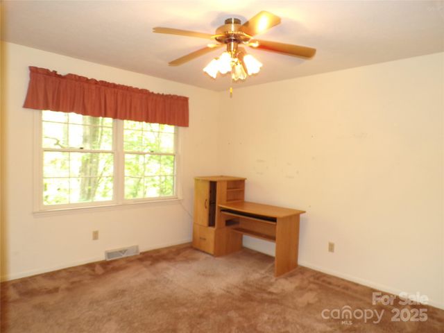78 Mountain View Estate Road, Hendersonville, NC 28739