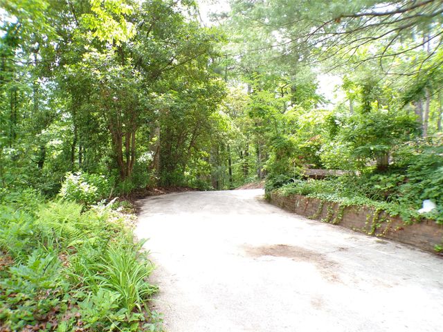 78 Mountain View Estate Road, Hendersonville, NC 28739