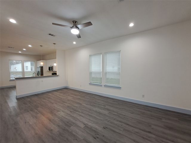 3243 Noor Street, Dallas, TX 75233