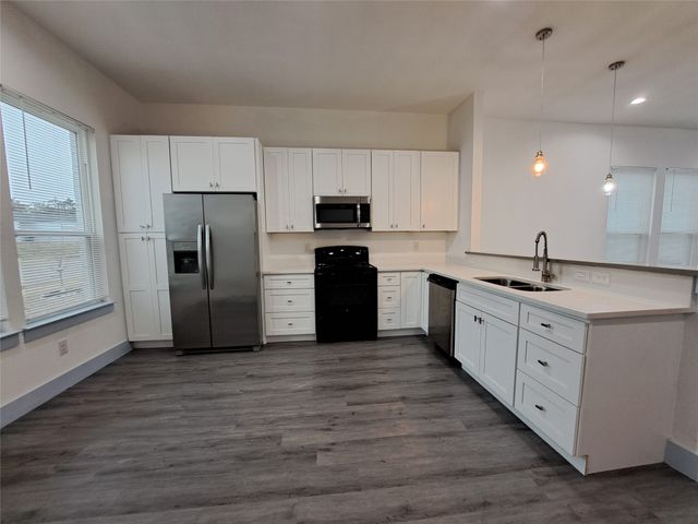 3243 Noor Street, Dallas, TX 75233