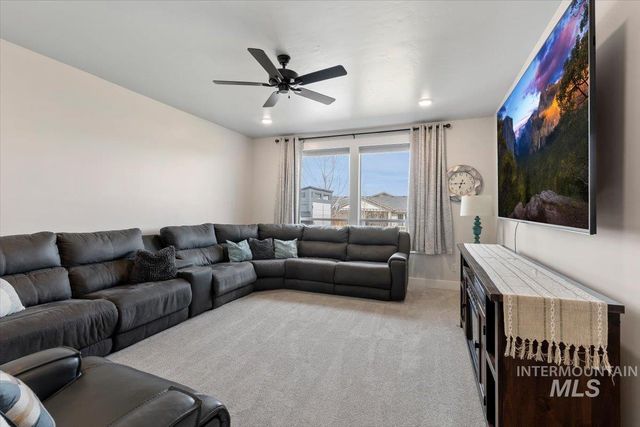 1254 W Tenzing, Nampa, ID 83686