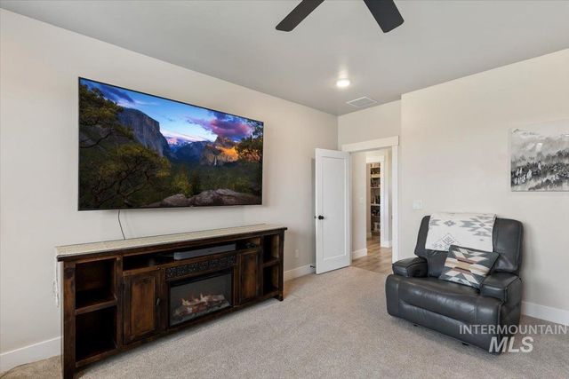 1254 W Tenzing, Nampa, ID 83686