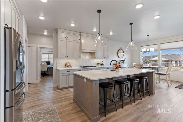 1254 W Tenzing, Nampa, ID 83686