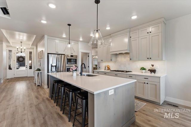 1254 W Tenzing, Nampa, ID 83686