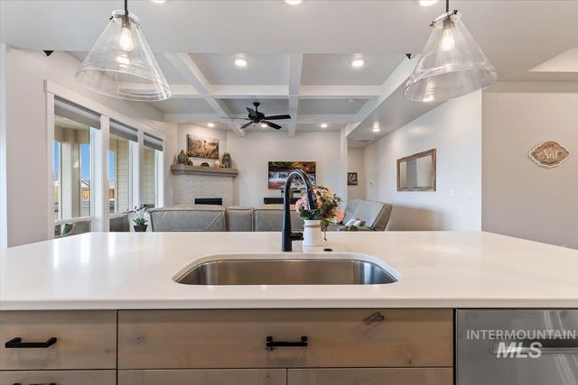 1254 W Tenzing, Nampa, ID 83686