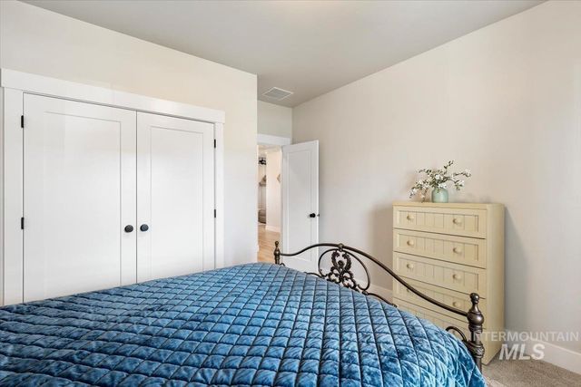 1254 W Tenzing, Nampa, ID 83686