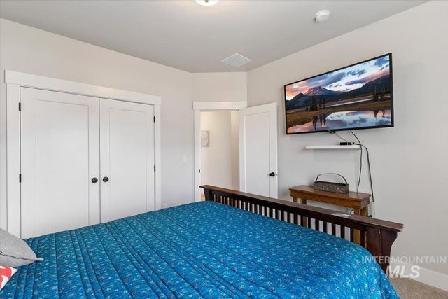 1254 W Tenzing, Nampa, ID 83686