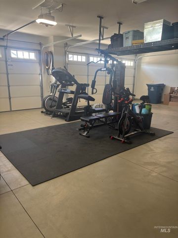 1254 W Tenzing, Nampa, ID 83686