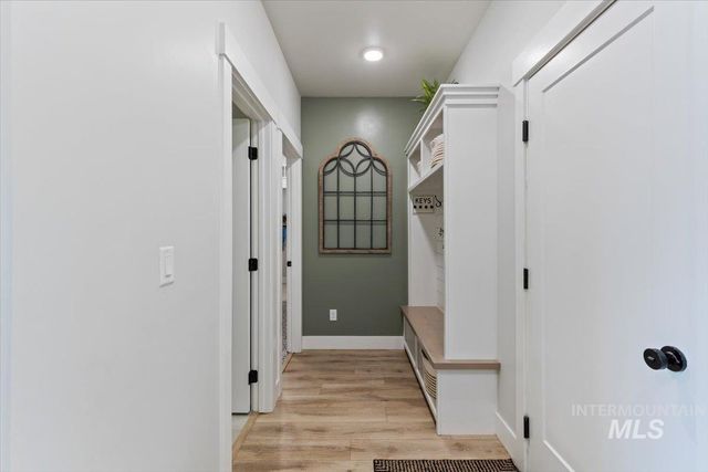 1254 W Tenzing, Nampa, ID 83686