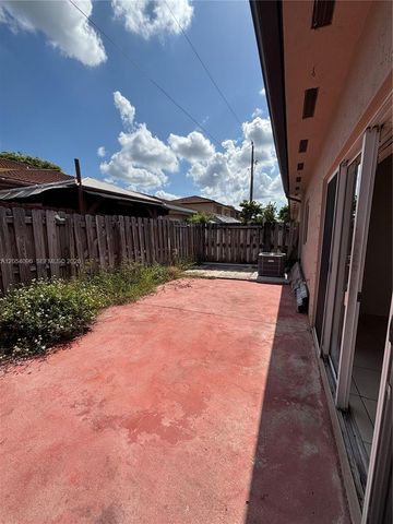 13781 SW 171st Ter, Miami, FL 33177