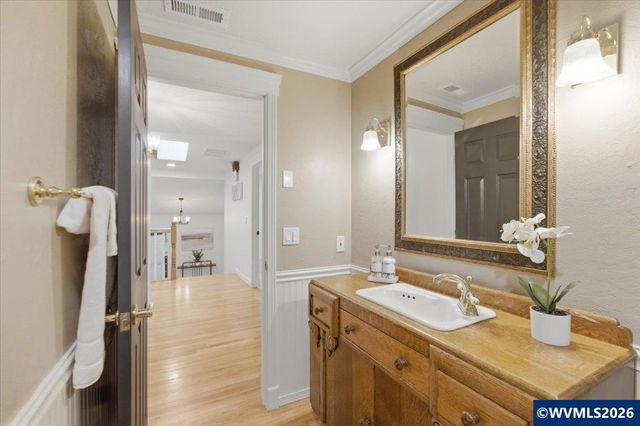 7955 NW Hope Dr, Corvallis, OR 97330