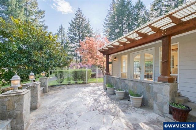 7955 NW Hope Dr, Corvallis, OR 97330
