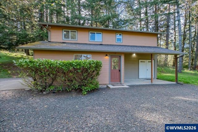 7955 NW Hope Dr, Corvallis, OR 97330