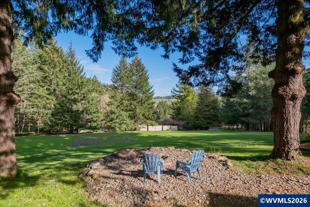 7955 NW Hope Dr, Corvallis, OR 97330