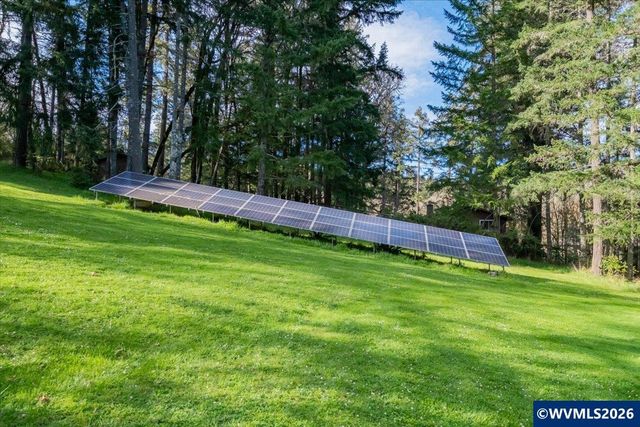 7955 NW Hope Dr, Corvallis, OR 97330