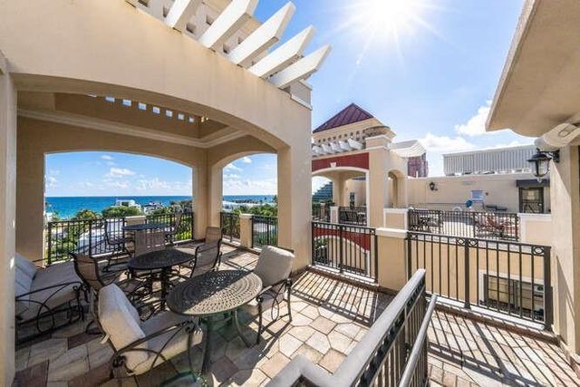 2401 N Ocean Blvd 500, Fort Lauderdale, FL 33305