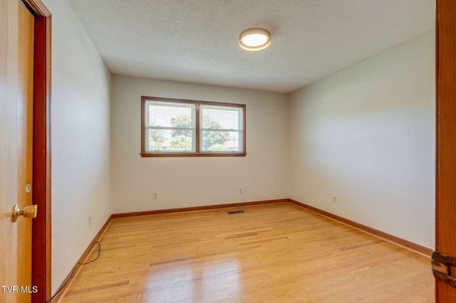 119 Southgate Drive, Elizabethton, TN 37643