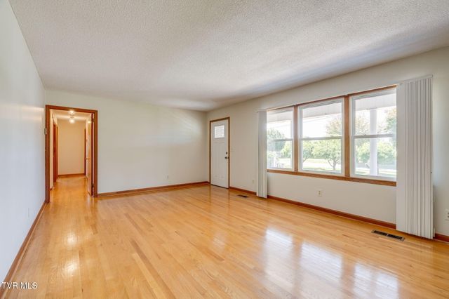 119 Southgate Drive, Elizabethton, TN 37643