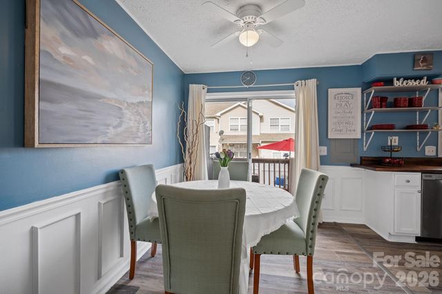 109 Loch Haven Road, Swannanoa, NC 28778